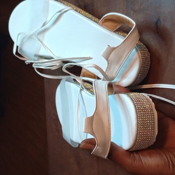 Wrap Around Sandals - Picture 1 of 6